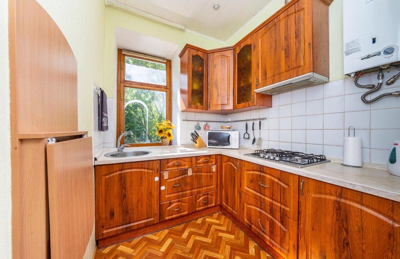 Alex Apartments Near Independence Square - Kiev Bagian luar foto