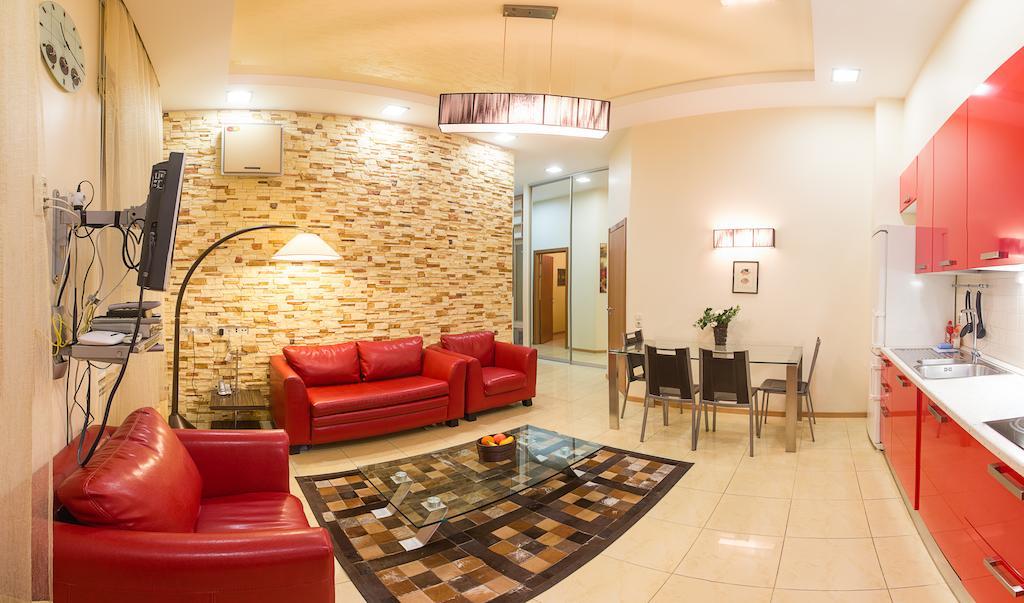 Alex Apartments Near Independence Square - Kiev Ruang foto