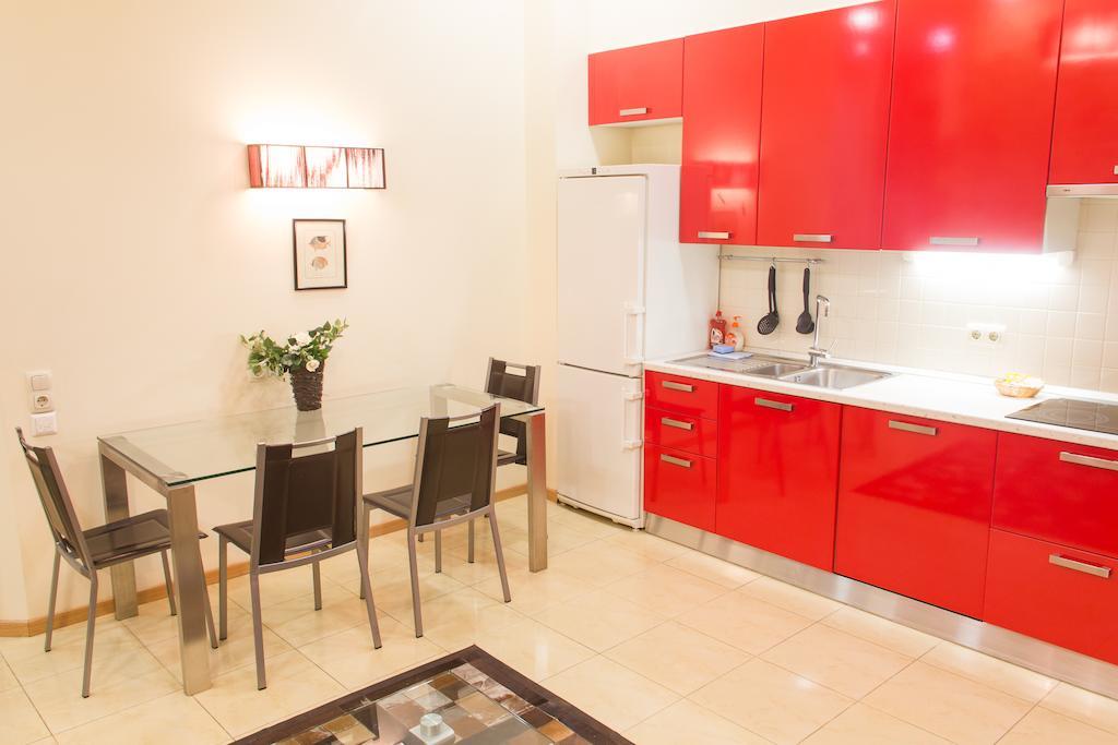 Alex Apartments Near Independence Square - Kiev Bagian luar foto
